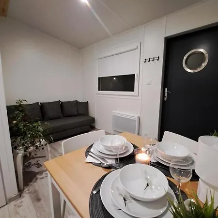 Apartament House Arena *